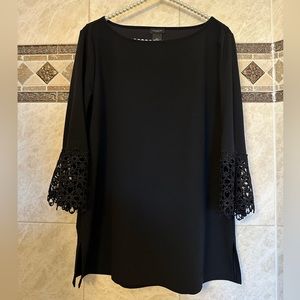 Black Ann Taylor 3/4 Detail Sleeve Blouse